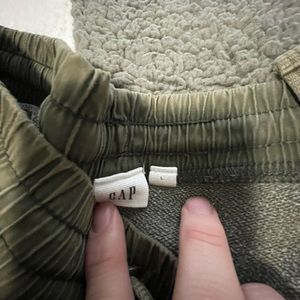 Gap olive green sweatpants size L